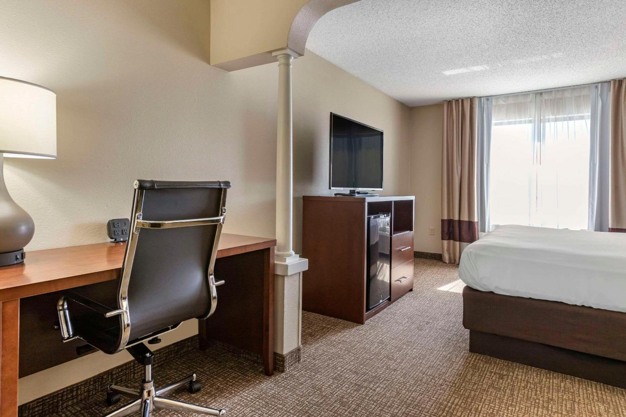 Comfort Suites Grandville - Grand Rapids Sw Esterno foto