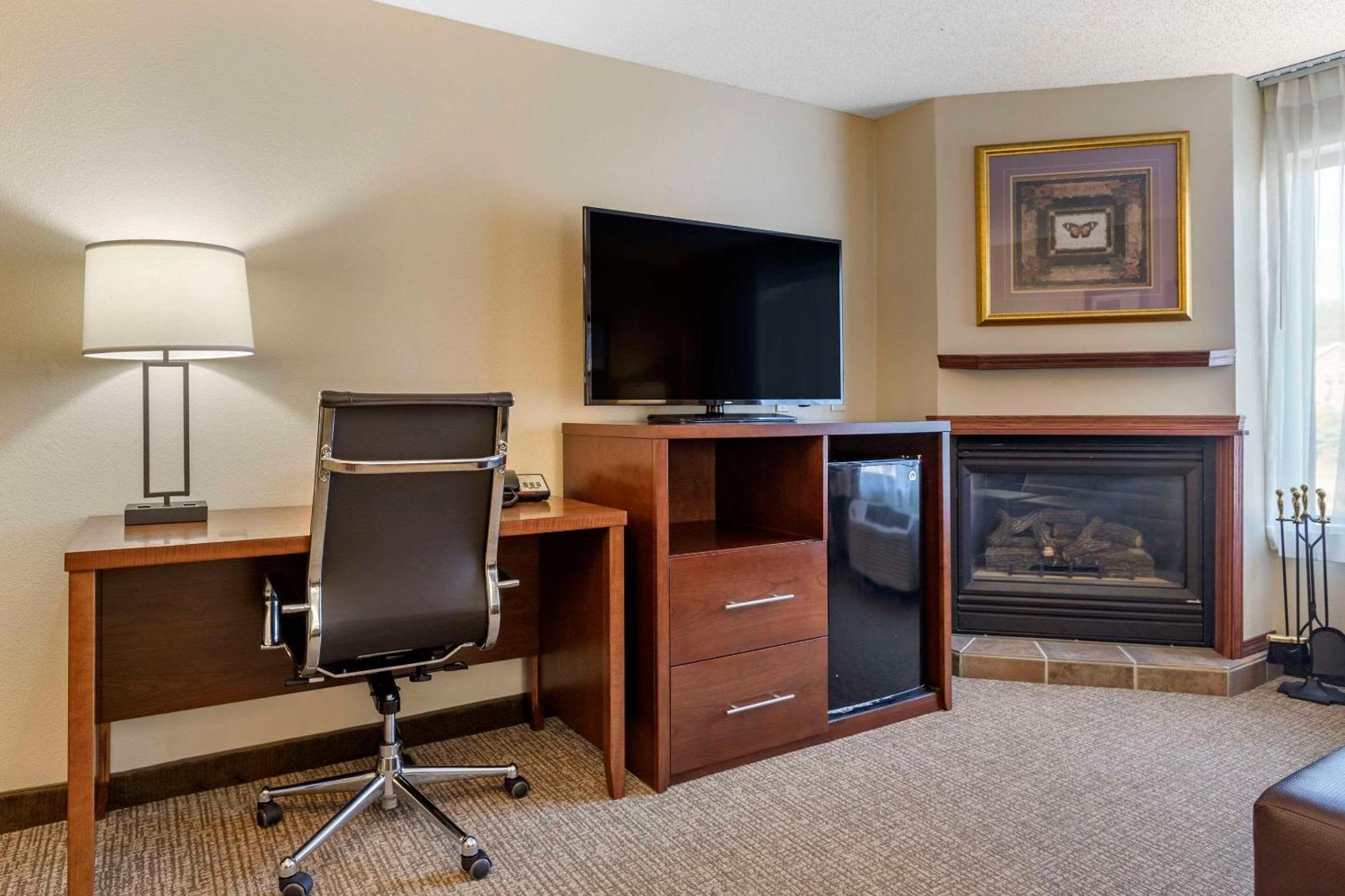 Comfort Suites Grandville - Grand Rapids Sw Esterno foto