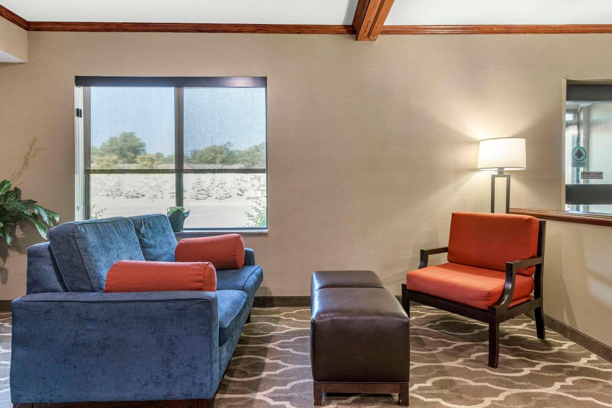 Comfort Suites Grandville - Grand Rapids Sw Esterno foto